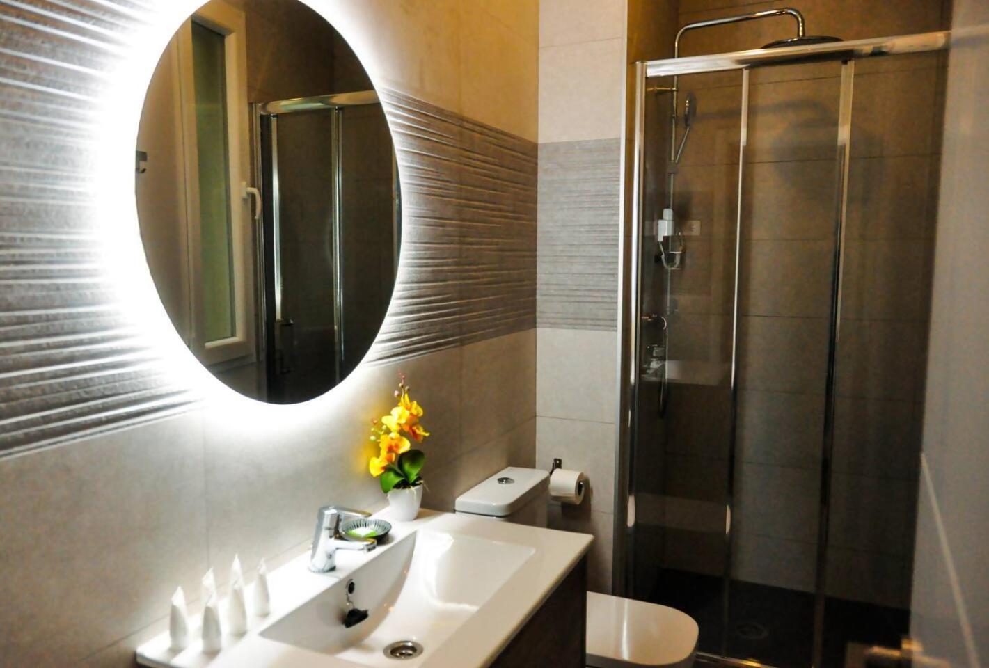 Apartament Con Terraza A Gran Via Y Palacio Real Madryt