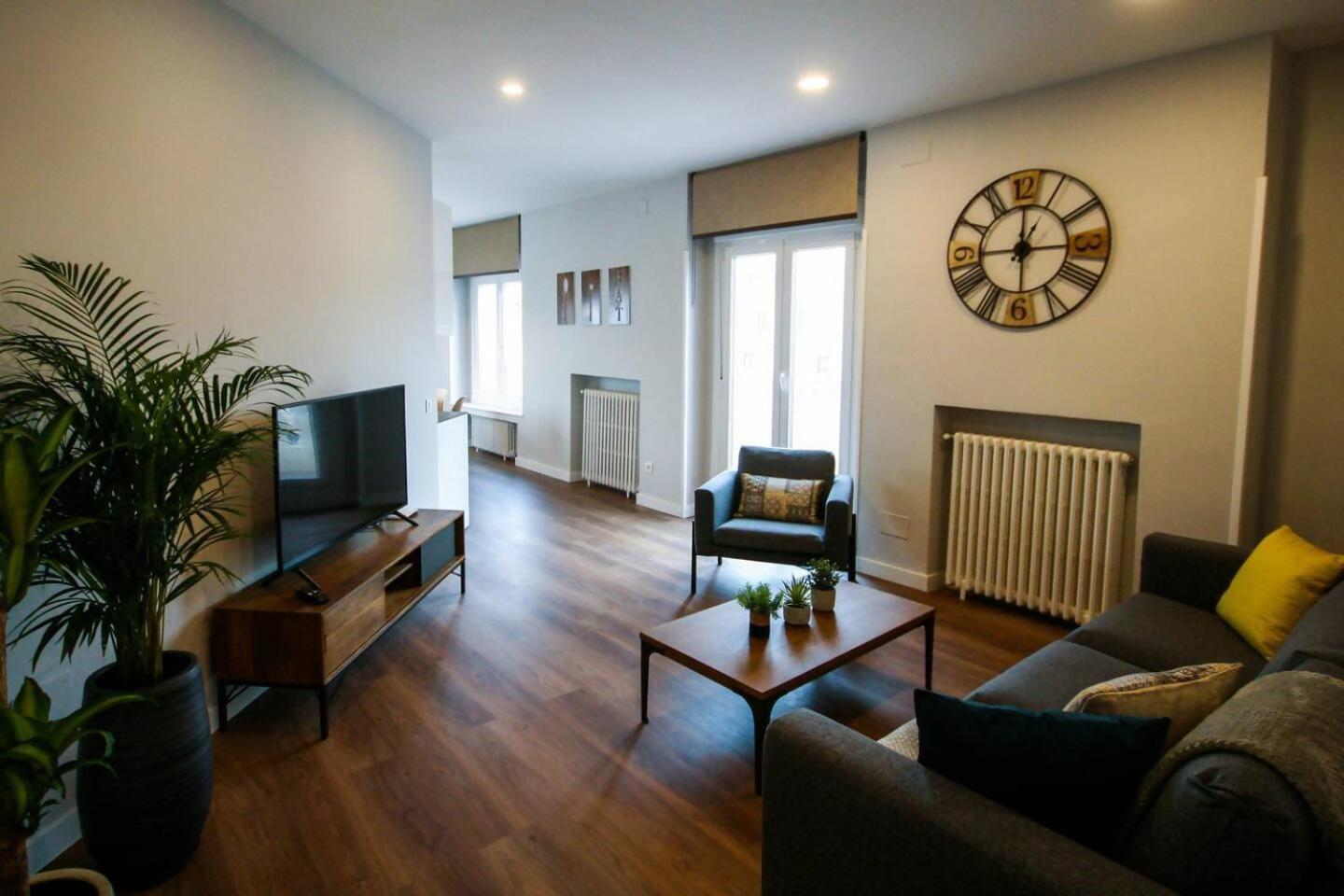 Apartament Con Terraza A Gran Via Y Palacio Real