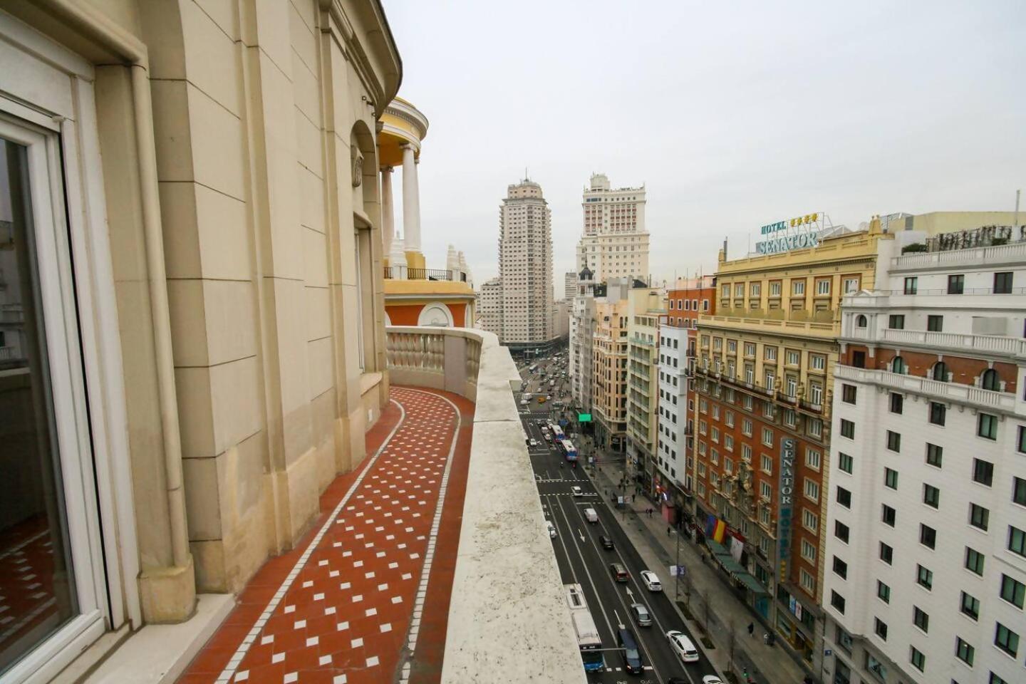 Con Terraza A Gran Via Y Palacio Real Apartament *
